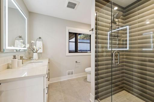 12 Overholt Pass, Minneapolis, MN 55439