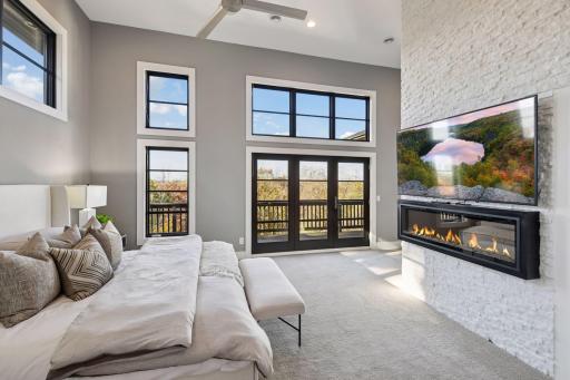 12 Overholt Pass, Minneapolis, MN 55439
