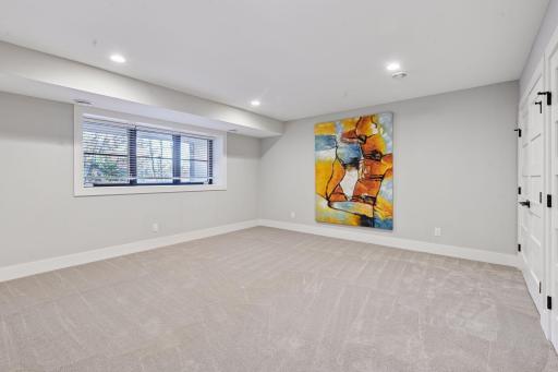 12 Overholt Pass, Minneapolis, MN 55439