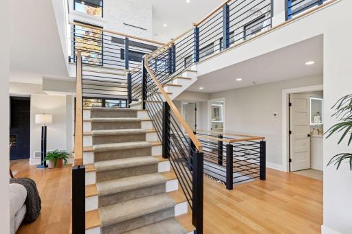 12 Overholt Pass, Minneapolis, MN 55439