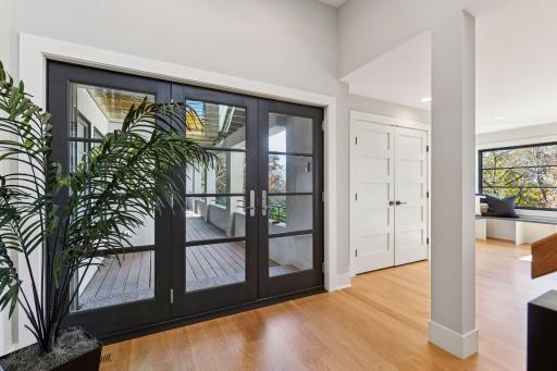 12 Overholt Pass, Minneapolis, MN 55439