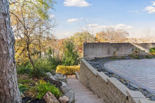 12 Overholt Pass, Minneapolis, MN 55439
