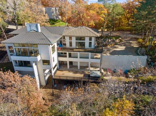 12 Overholt Pass, Minneapolis, MN 55439