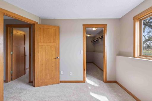 25931 8th Street W, Zimmerman, MN 55398