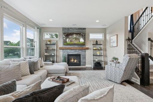 1437 Copper Hills Drive, Carver, MN 55315