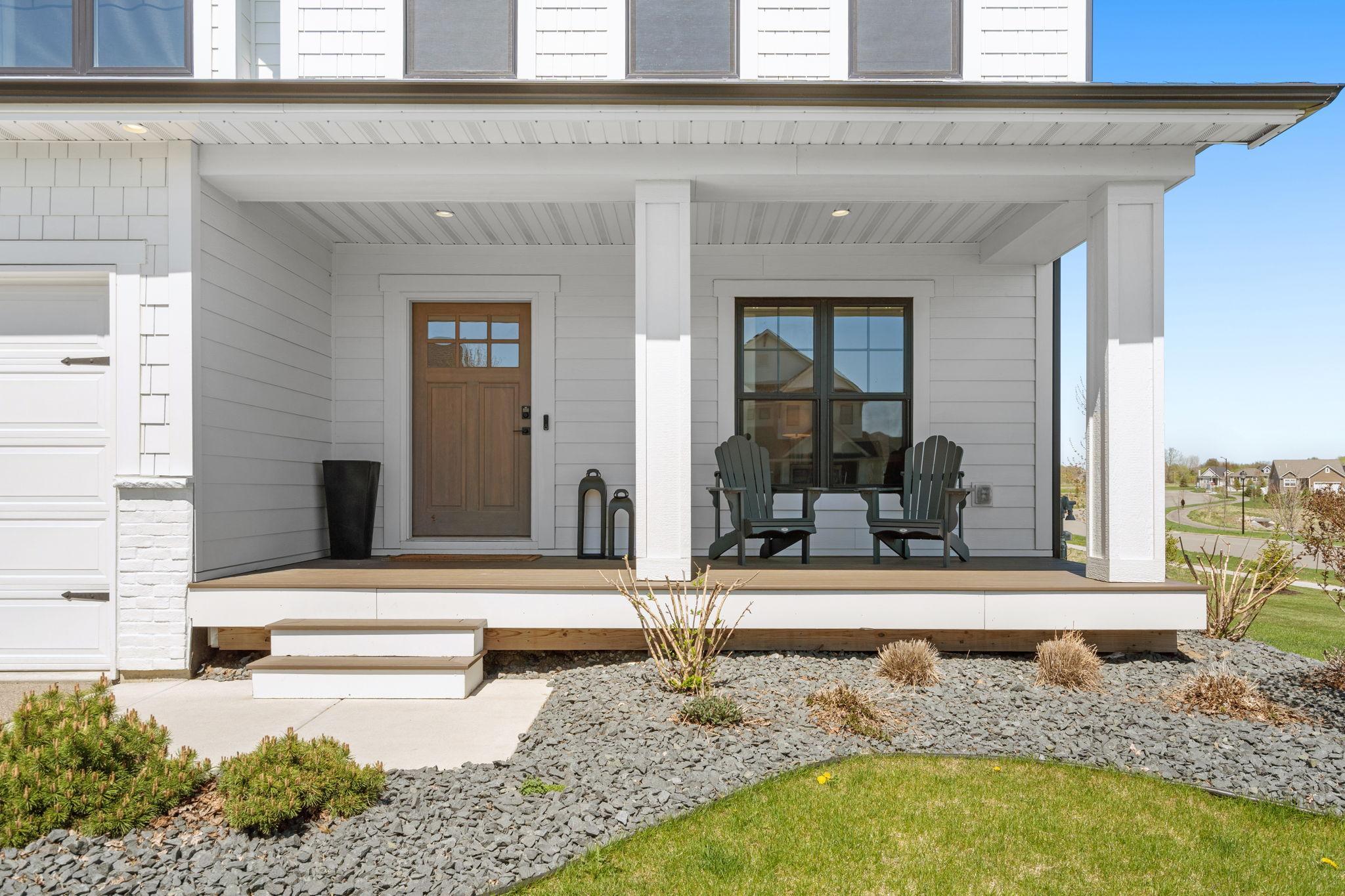 2-web-or-mls-8027 180th St W-2.jpg