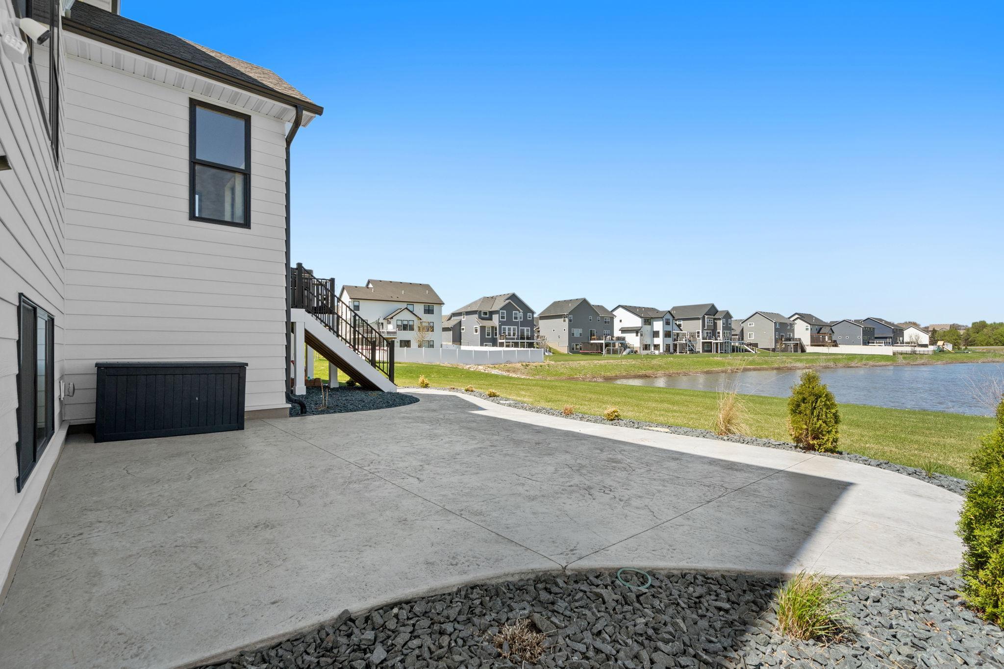 6-web-or-mls-8027 180th St W-6.jpg