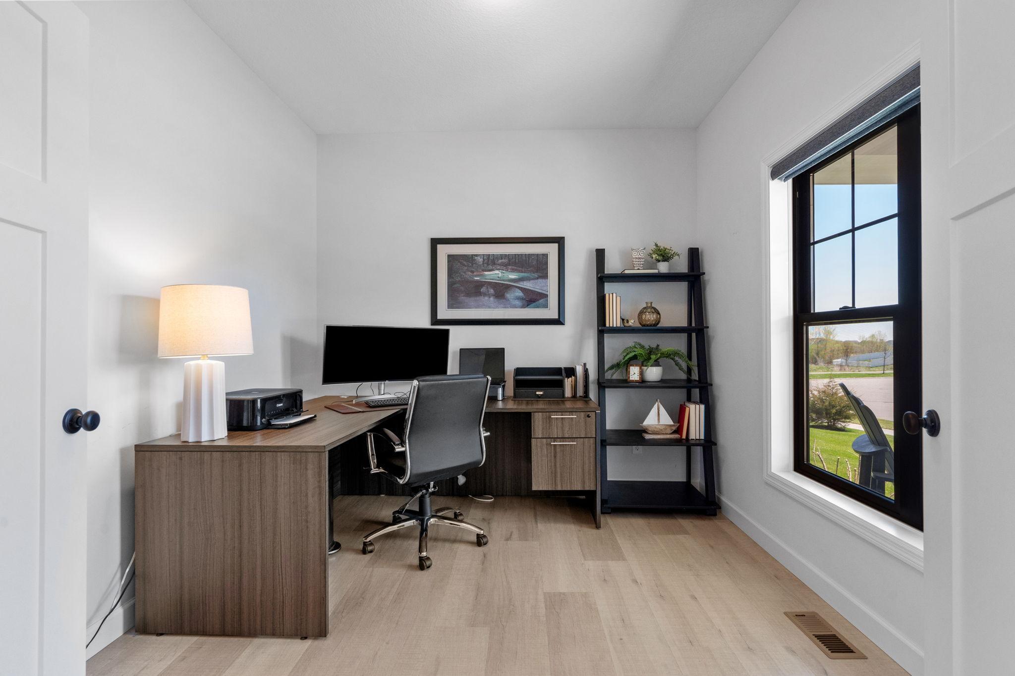 22-web-or-mls-8027 180th St W-22.jpg