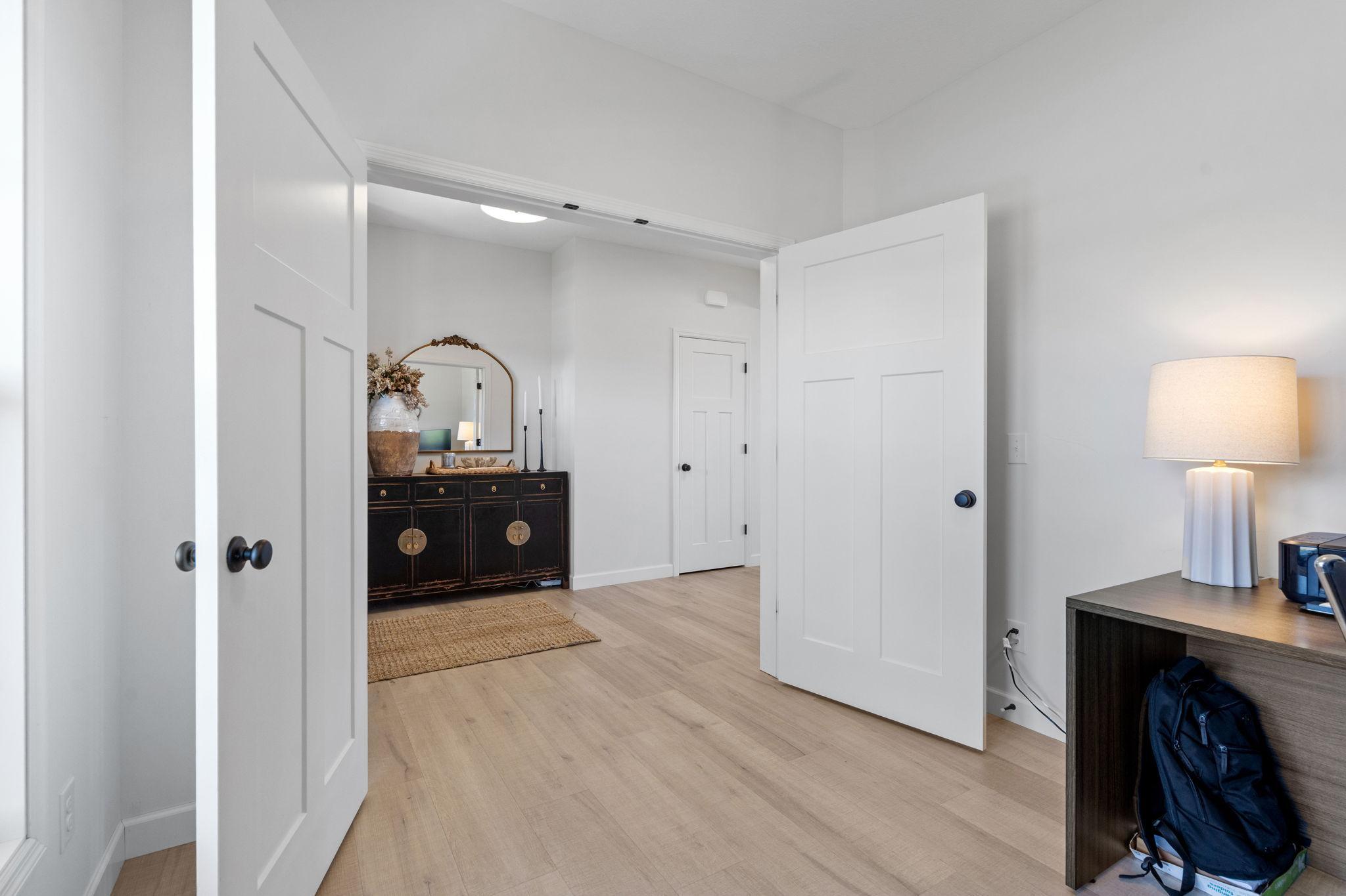 23-web-or-mls-8027 180th St W-23.jpg