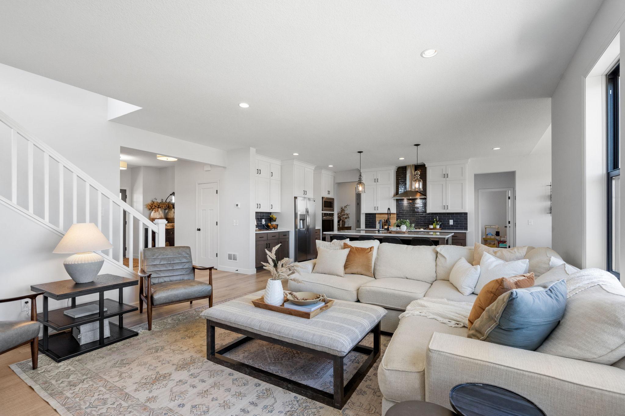 28-web-or-mls-8027 180th St W-28.jpg