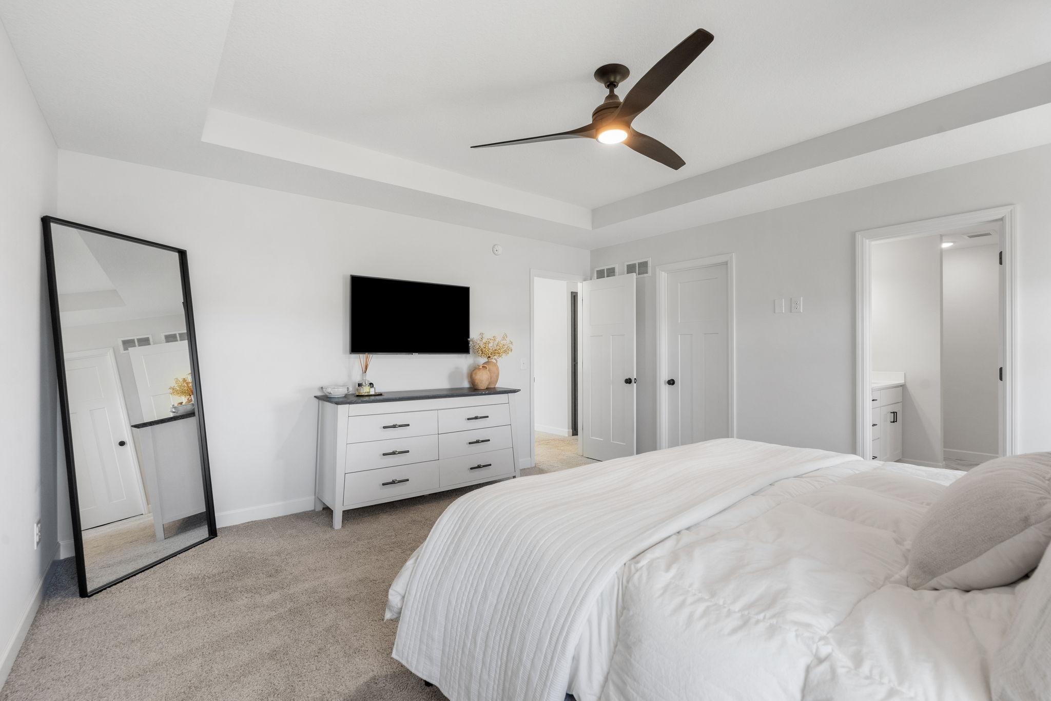 62-web-or-mls-8027 180th St W-62.jpg