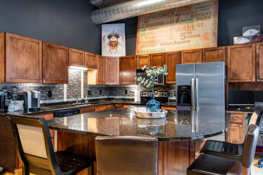 34-web-or-mls-521 S 7th St Unit 419-107.jpg