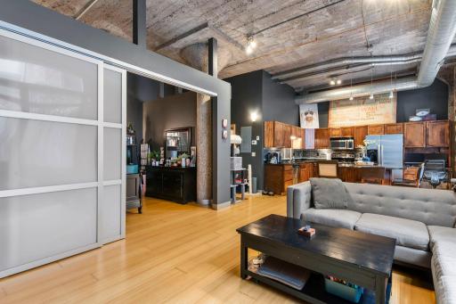 32-web-or-mls-521 S 7th St Unit 419-98.jpg