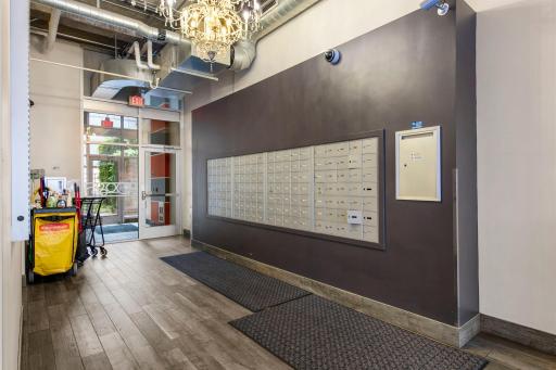 28-web-or-mls-521 S 7th St Unit 419-51.jpg
