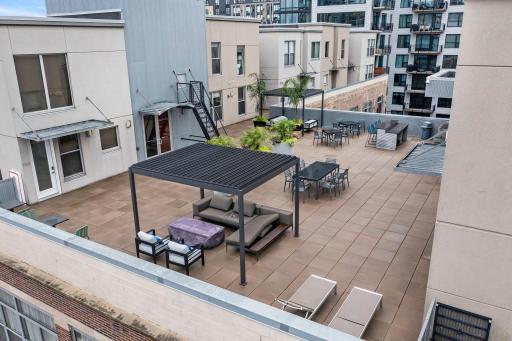 49-web-or-mls-521 S 7th St Unit 419-10.jpg