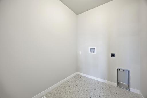 6713 Samuel Drive, Horace, ND 58047