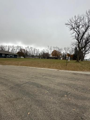 315 Mueller Drive, Hendricks, MN 56136