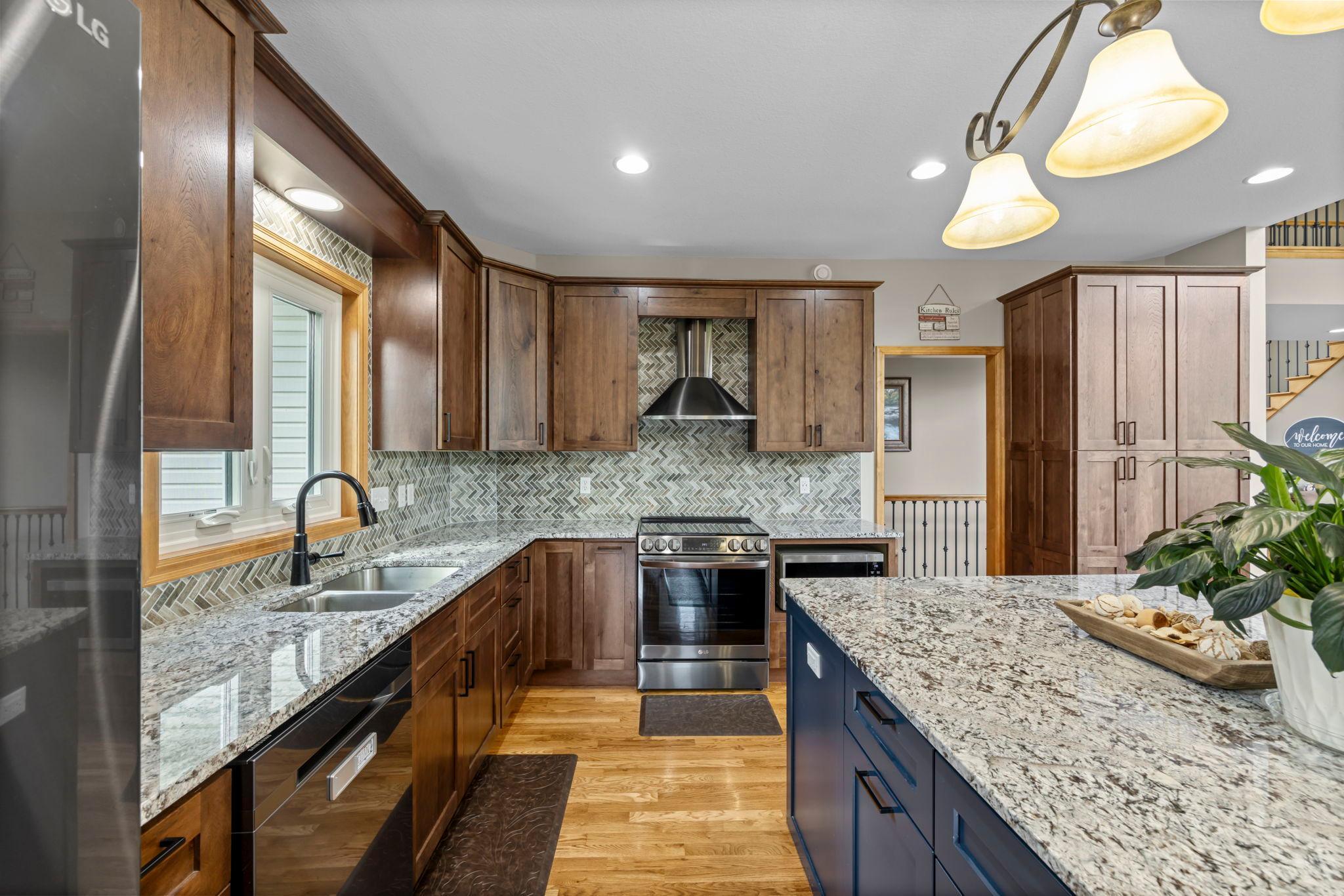 2122 141st Ln 26.jpg