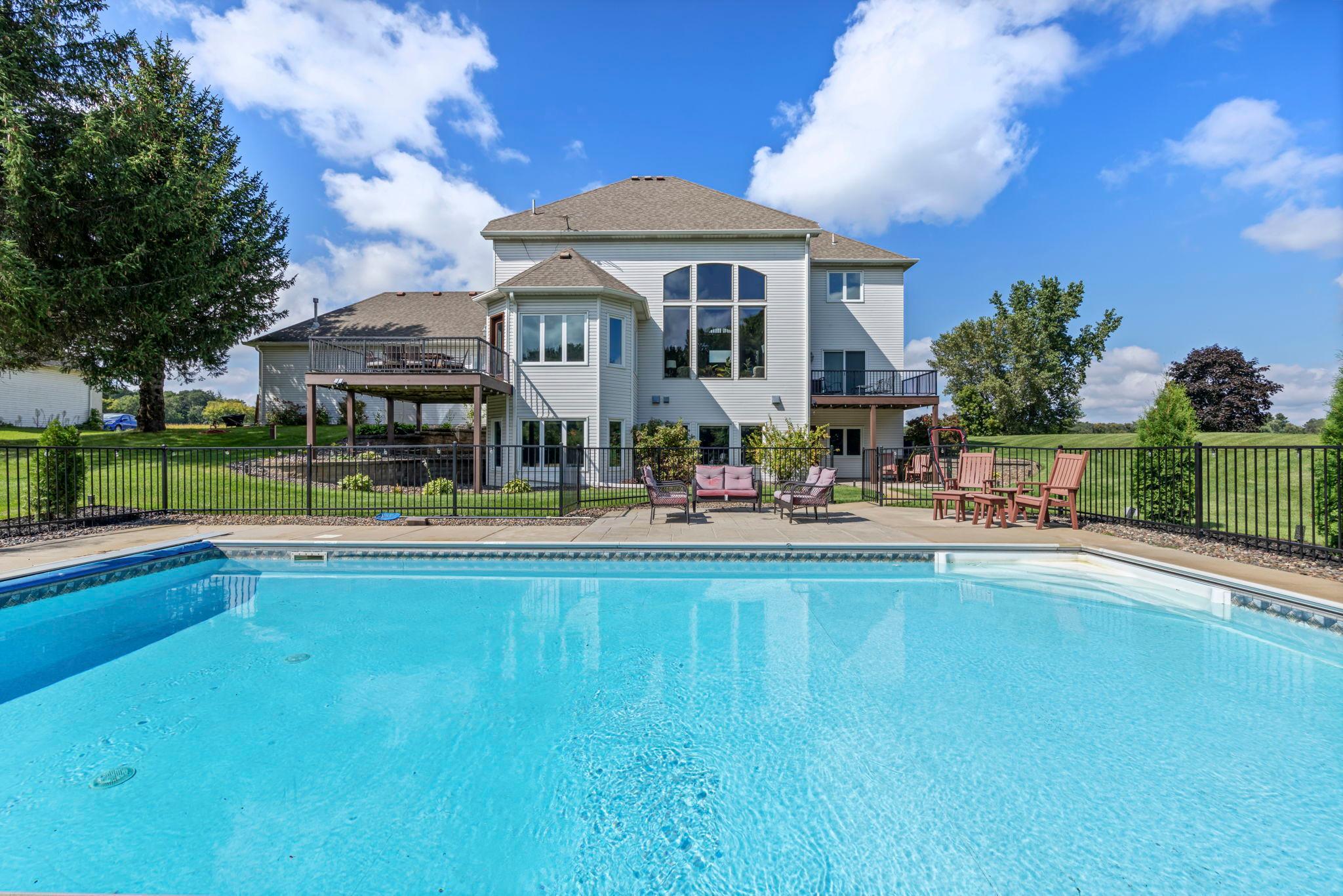 2122 141st Ln 109.jpg