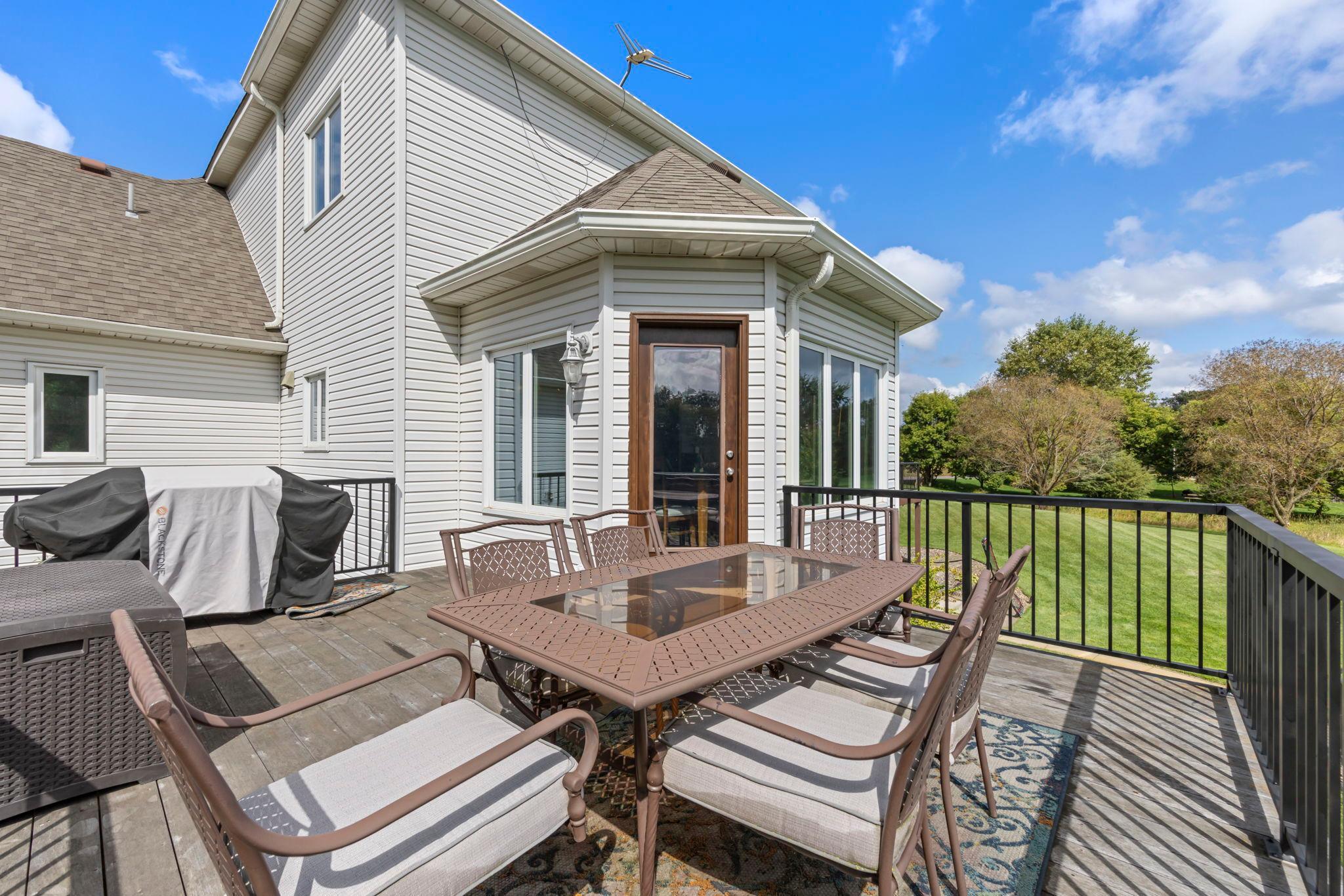 2122 141st Ln 101.jpg