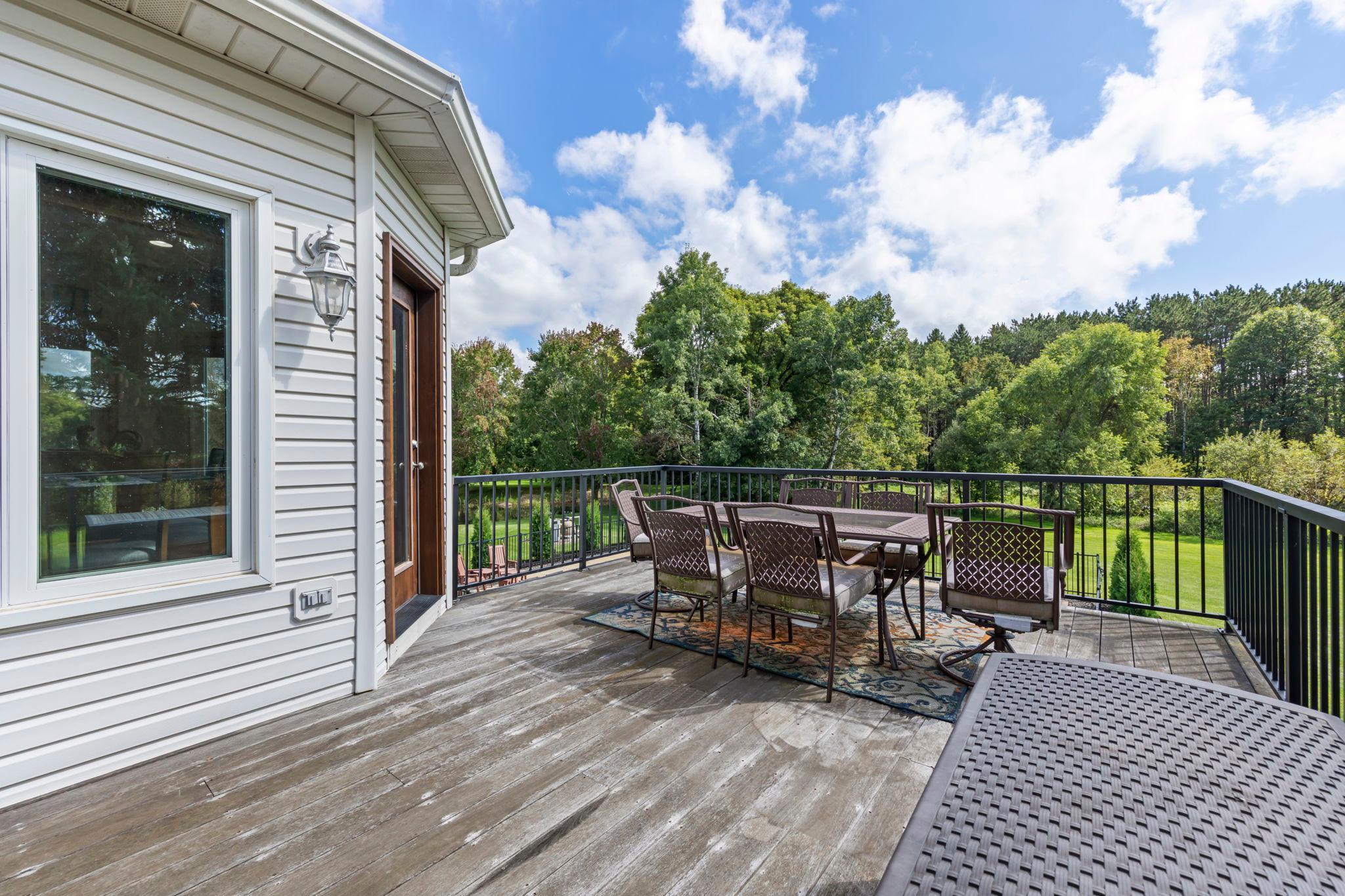 2122 141st Ln 100.jpg