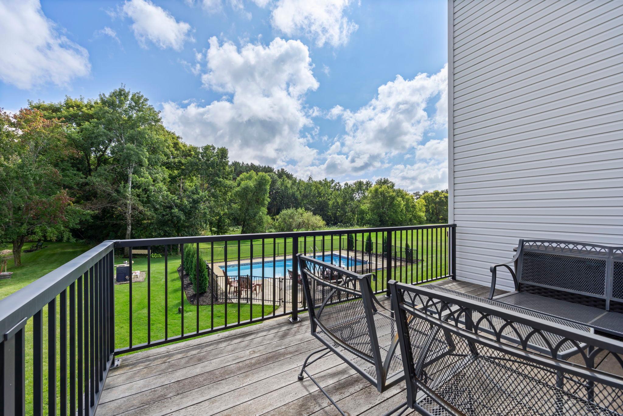 2122 141st Ln 98.jpg