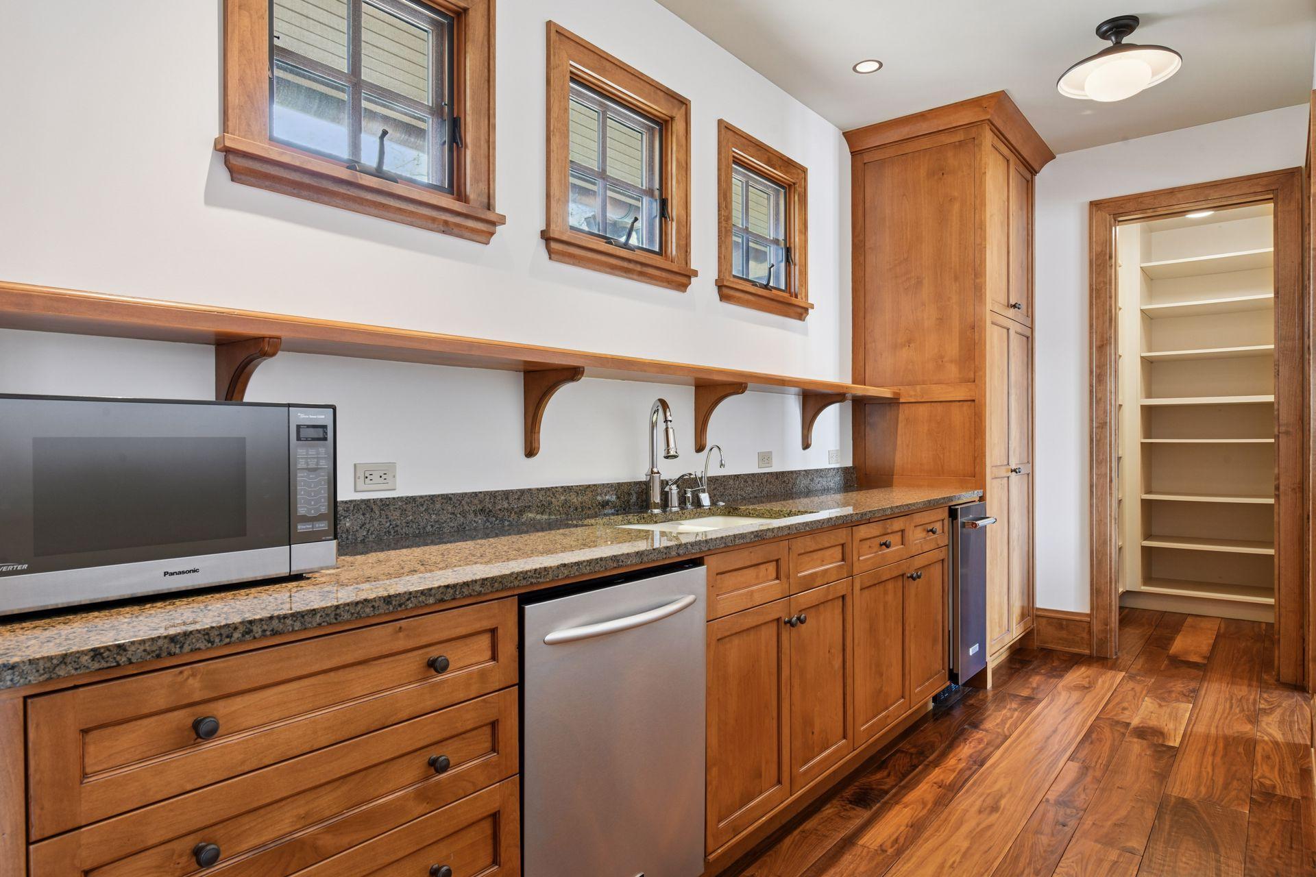 Back prep kitchen and pantry are great when hosting parties