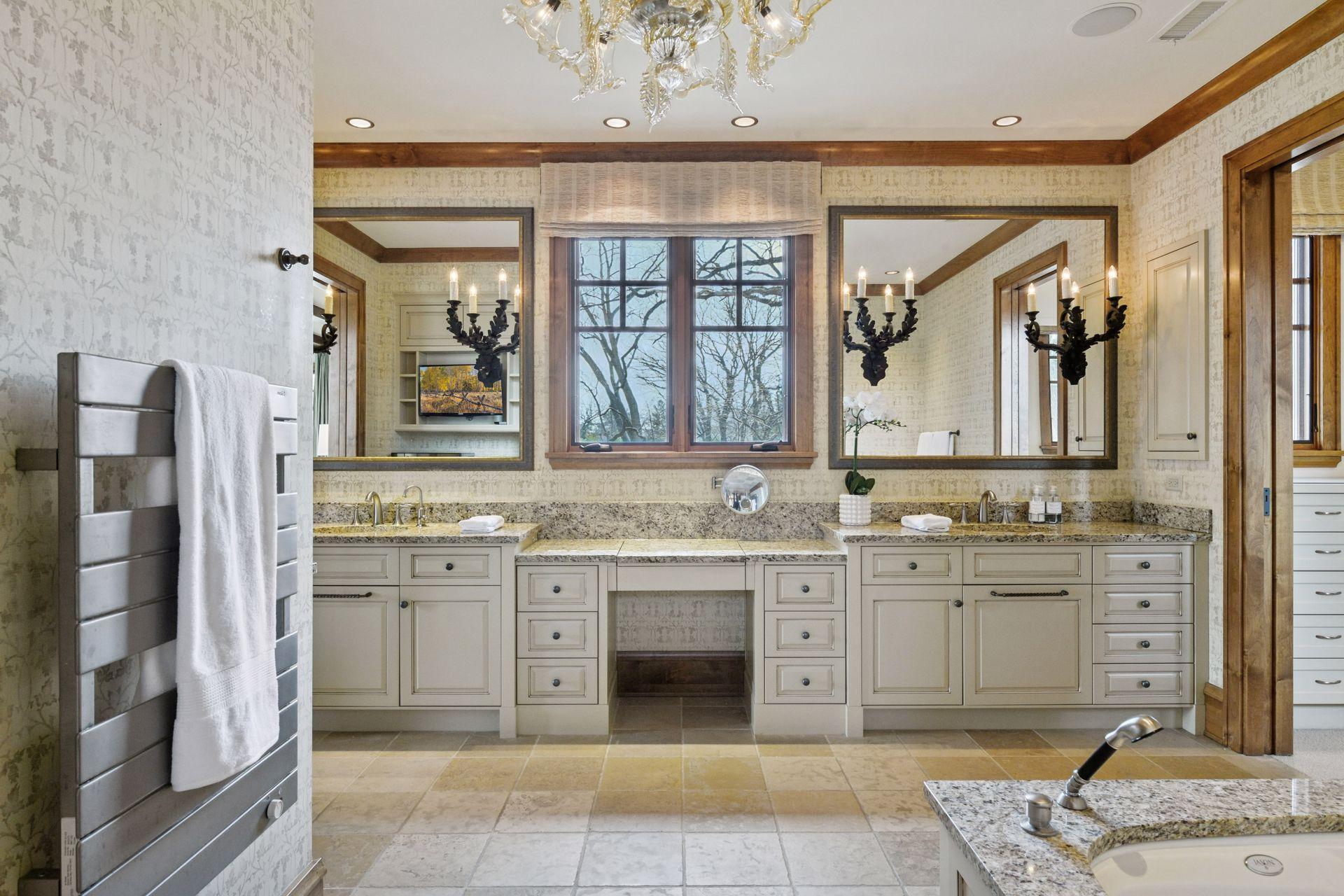 Separate make-up station