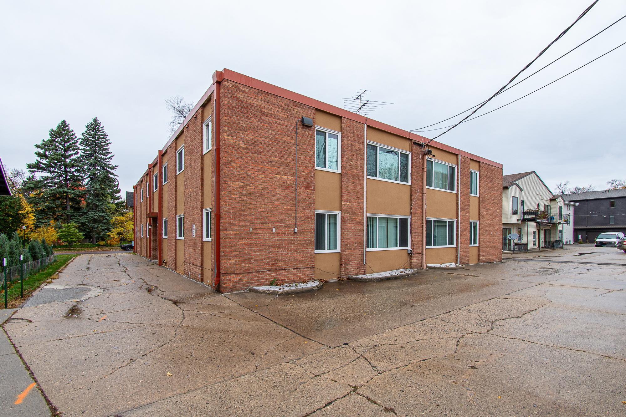 612-63.jpg