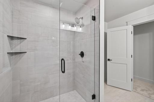80_641_Park_St_E80_mls.jpg