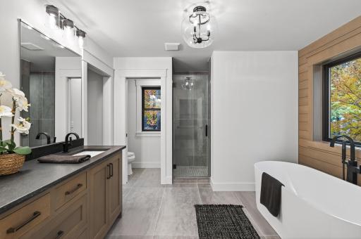 56_641_Park_St_E56_mls.jpg