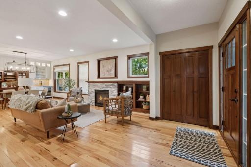 6000 Kellogg Avenue, Edina, MN 55424