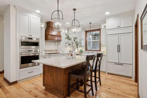 6000 Kellogg Avenue, Edina, MN 55424