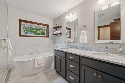 6000 Kellogg Avenue, Edina, MN 55424