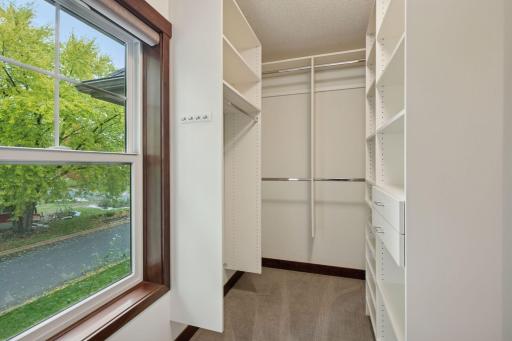 6000 Kellogg Avenue, Edina, MN 55424