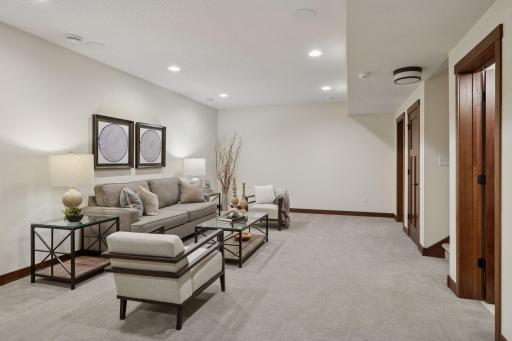 6000 Kellogg Avenue, Edina, MN 55424