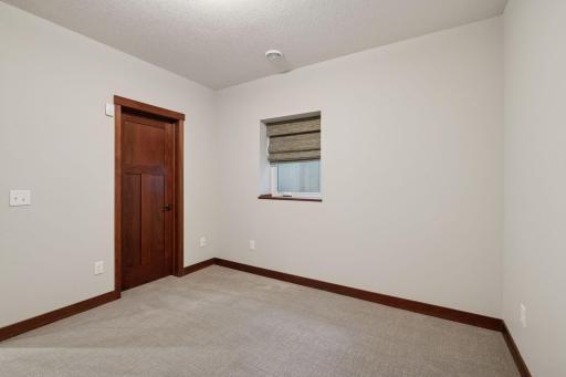 6000 Kellogg Avenue, Edina, MN 55424