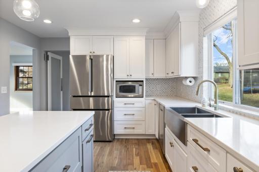 Stainless Appliances and Sink.jpg