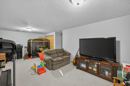 738 Baylee Place SW, Pine Island, MN 55963