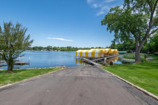 There is a private boat launch on site that can be used by Seahorse Condo residents only.
