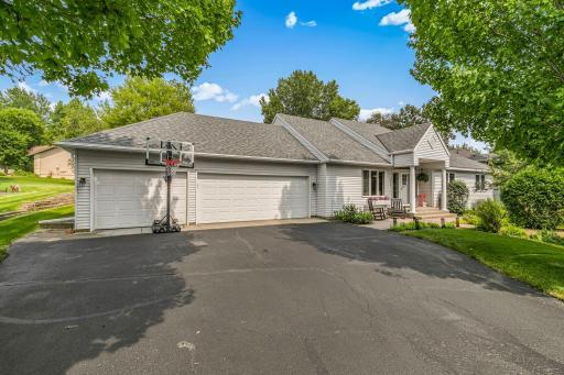 Beautiful One Level 4 BR/3 BA Almost A Half An Acre Close To Town With A New Re Surfaced Driveway!!