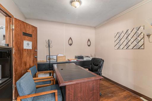 A current office/flex space offers potential for additional rental income as is,
or the ability to convert it to another 1-Bedroom unit.