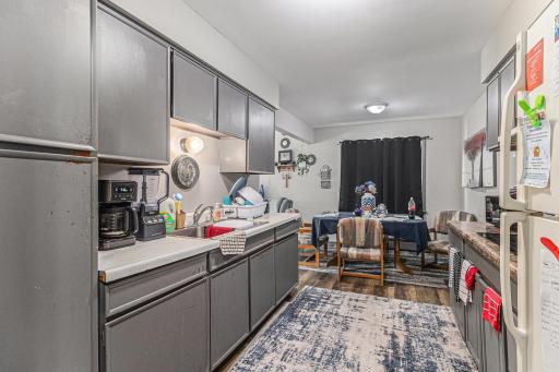 1900 Vincent Avenue N, Minneapolis, MN 55411