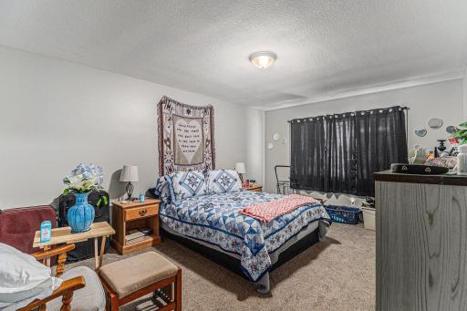 1900 Vincent Avenue N, Minneapolis, MN 55411