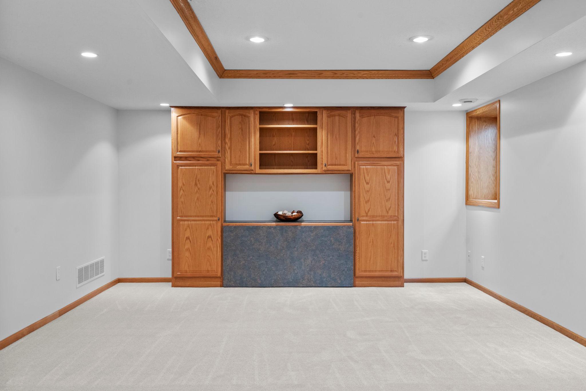 Handy Storage And Game Table