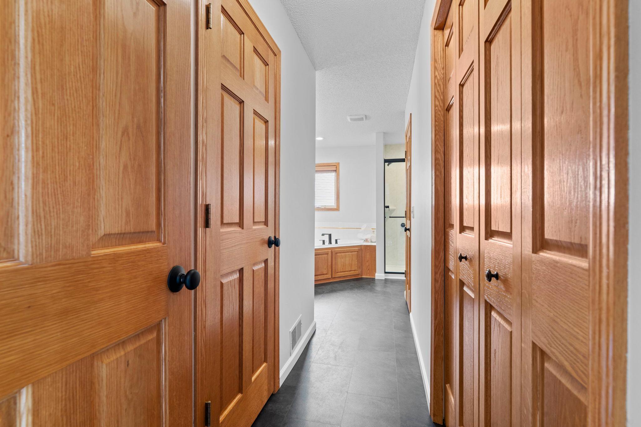 Primary En-Suite Bathroom