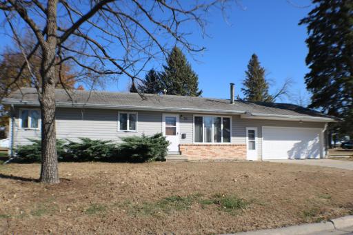 21 Circle Drive, Welcome, MN 56181