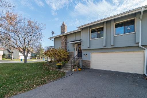 6970 Pima Lane, Chanhassen, MN 55317