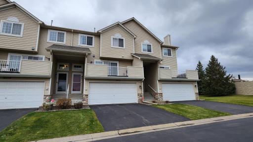 Photo for 16236 70th Place N, Maple Grove, MN 55311 - listing #6814452 16236 70th Place N, Maple Grove, MN 55311