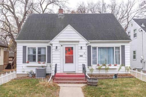 Photo for 1414 10th Avenue S, Fargo, ND 58103 - listing #6814459 1414 10th Avenue S, Fargo, ND 58103